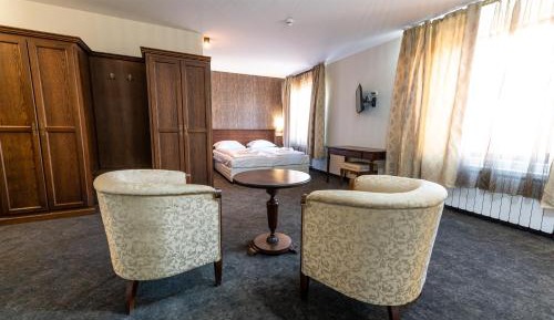 Deluxe Queen Room with Two Queen Beds