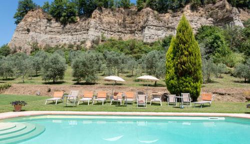 Villa with Garden View