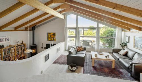 Three-Bedroom Holiday Home 