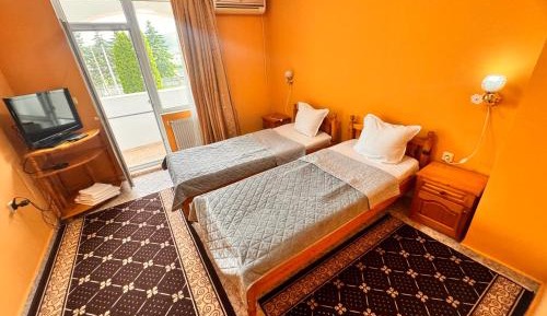 Large Double Room