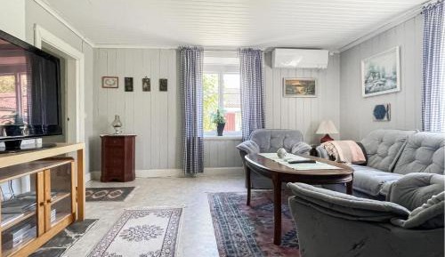 Two-Bedroom Holiday Home