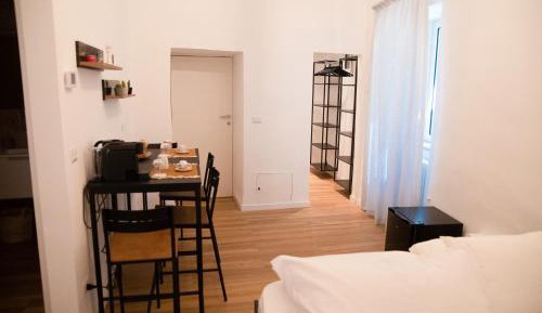 Quadruple Room with Private Bathroom