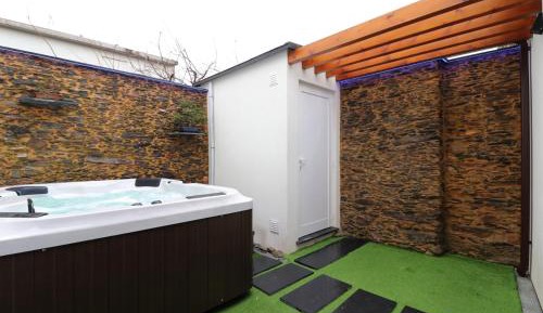 One-Bedroom Villa