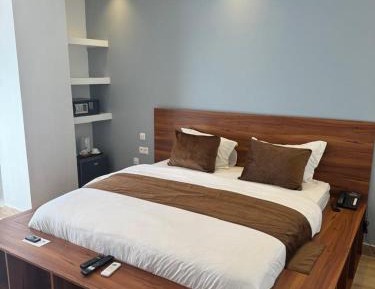 Deluxe Double Room with Balcony and Sea View