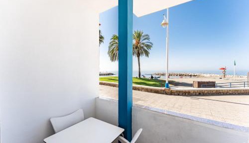 Superior One-Bedroom Apartment