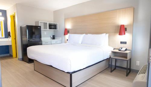 Standard King Room