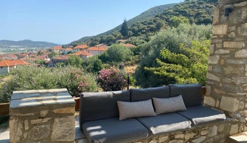 One-Bedroom Apartment with Sea View - First Floor