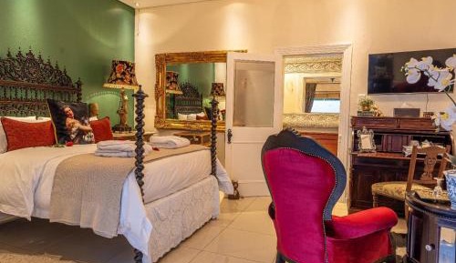 Standard Queen Room