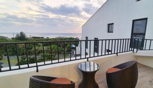Deluxe Double Room with Balcony and Sea View