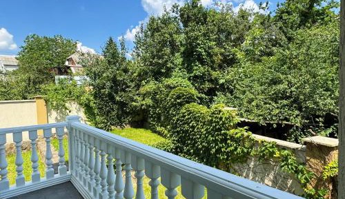 Economy Double or Twin Room with Balcony and Shared Bathroom