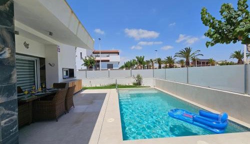 Villa with Private Pool