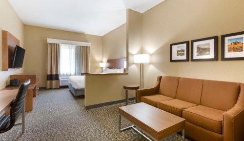 King Room with Sofa Bed