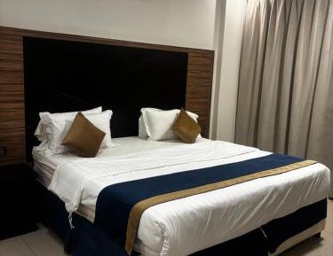 Deluxe Two-Bedroom Apartment