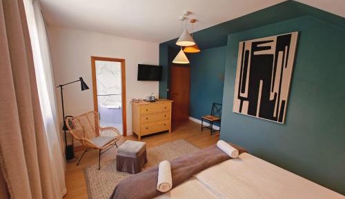 Deluxe Double Room with Bath