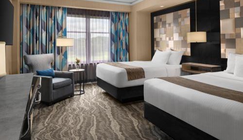 Deluxe Queen Room with Two Queen Beds