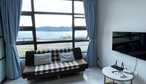 Two-Bedroom Apartment with Sea View