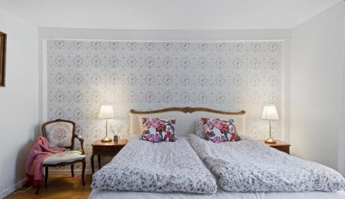 Double Room with Shared Bathroom