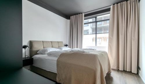 One-Bedroom Apartment with Balcony