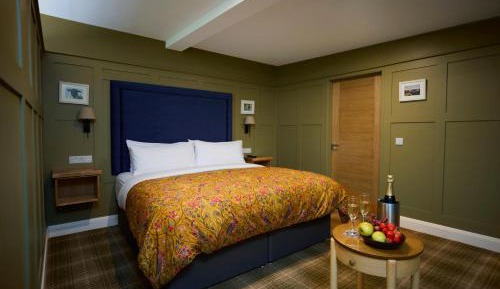 King Suite with Spa Bath