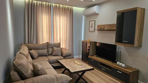 Three-Bedroom Apartment - High Floor