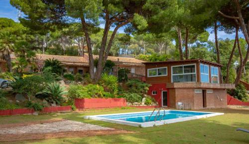 Villa with Private Pool