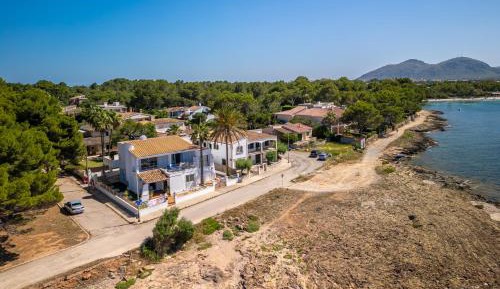Villa - Beach Front