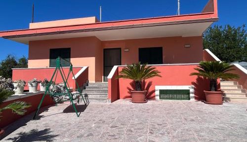 Three-Bedroom Holiday Home 