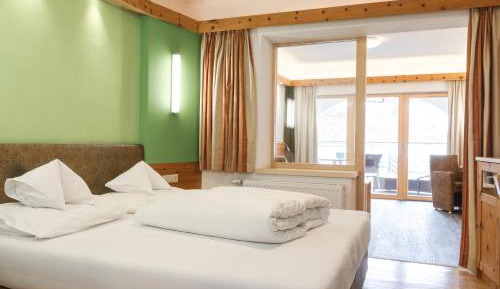 Junior Suite with Balcony