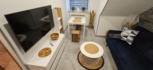 Deluxe One-Bedroom Apartment with Garden View