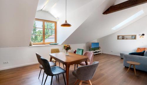Superior One-Bedroom Apartment