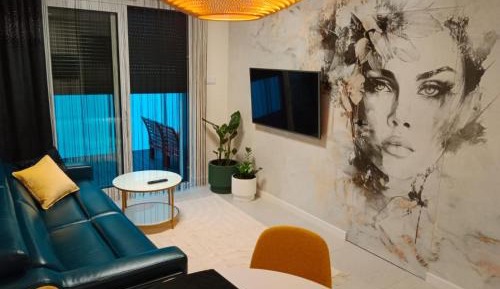 One-Bedroom Apartment with Balcony