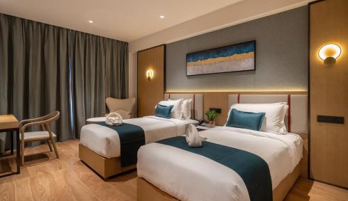 Deluxe Twin Room