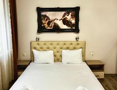 Deluxe Double Room (2 Adults + 1 Child)
