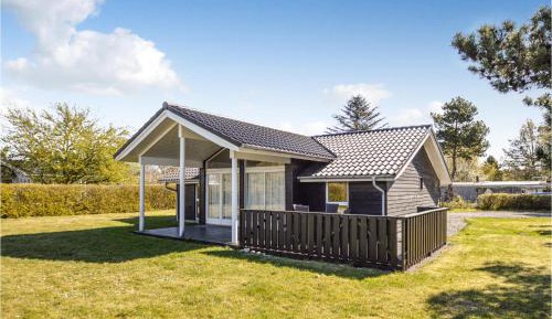 Three-Bedroom Holiday Home 