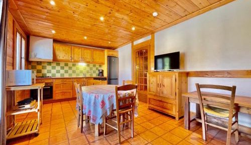 Apartment (6 Adults)