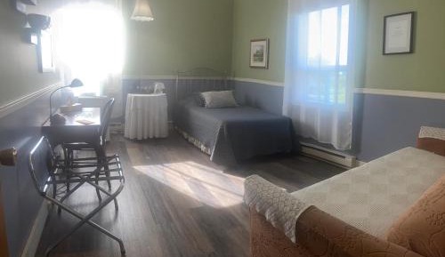 Double and Twin Room with Sofa Bed (5 Adults)