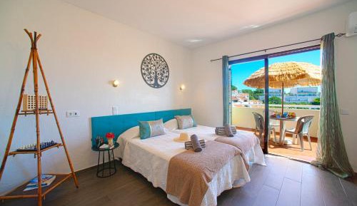 Studio Apartment with Sea View