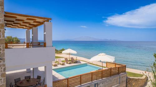 Villa - Beach Front