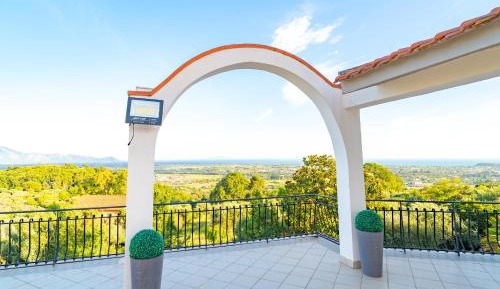 Villa with Sea View