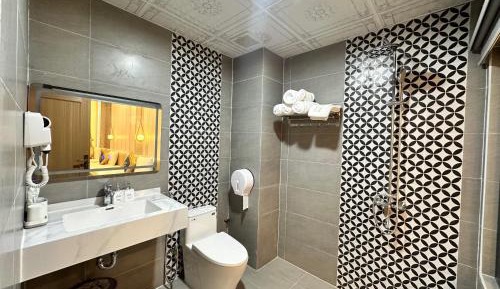 King Suite with Balcony