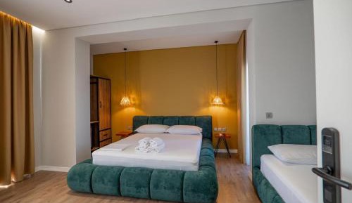 Luxury Triple Room