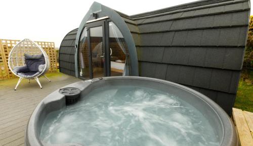 Superior Luxury Pod with Hot Tub (No Dogs)