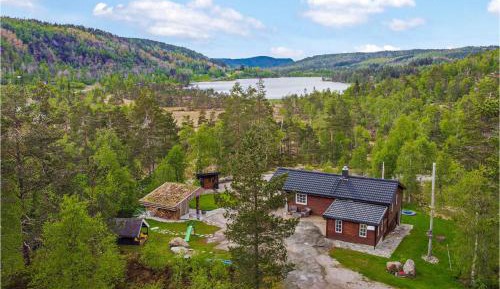 Three-Bedroom Vacation Home 