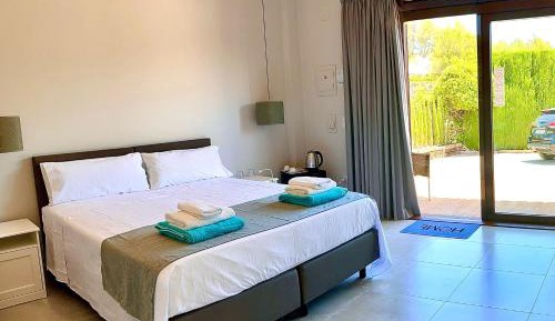 Double or Twin Room with Garden View