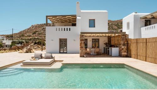 3 Bedroom Deluxe Villa with Private Pool and Jacuzzi