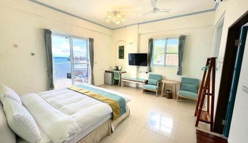 Queen Room with Balcony