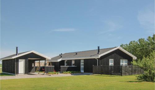 Four-Bedroom Holiday Home