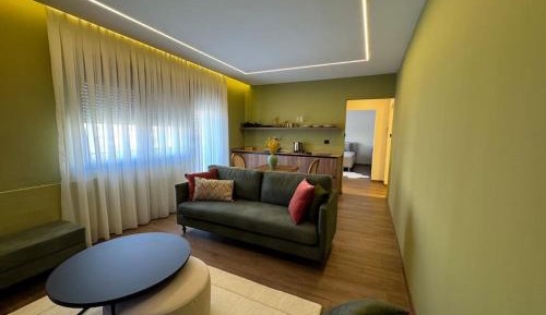 One-Bedroom Apartment with Balcony