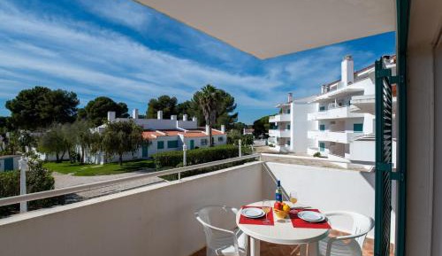 Superior One-Bedroom Apartment