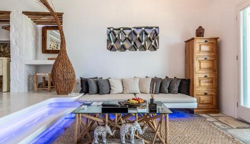 Honeymoon Suite with Private Pool